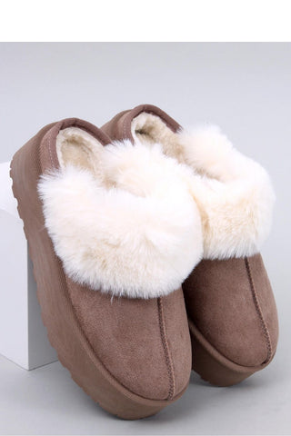 Slippers model 190464 Inello